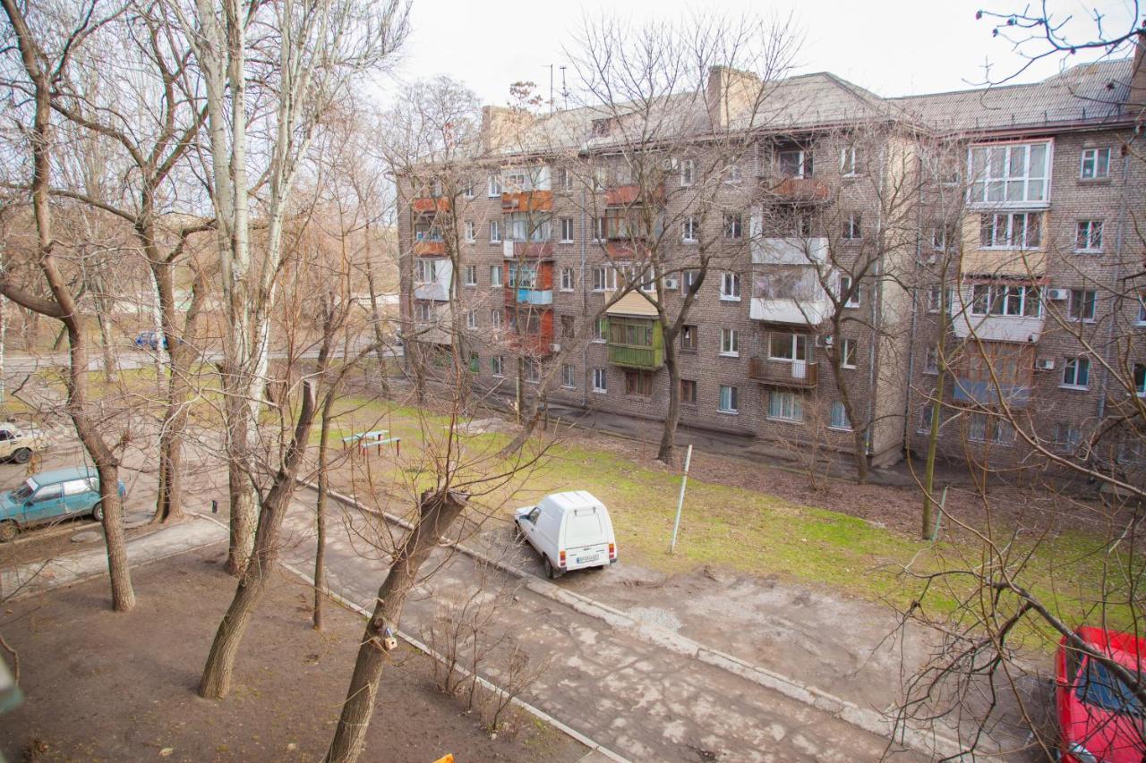 Semi-Luxury Apt On Yatsenka 8 Near Intourist Hotel Zaporizhia Exterior photo