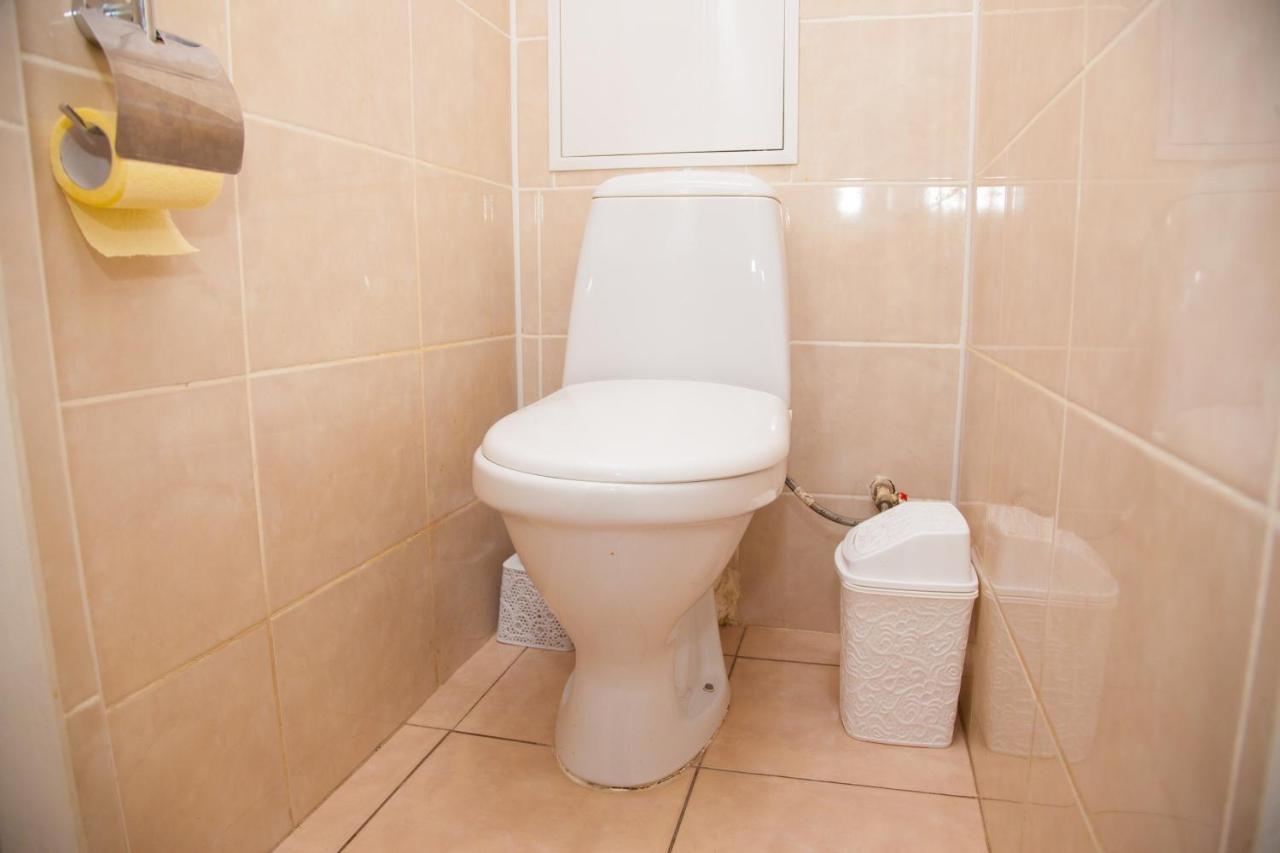 Semi-Luxury Apt On Yatsenka 8 Near Intourist Hotel Zaporizhia Exterior photo